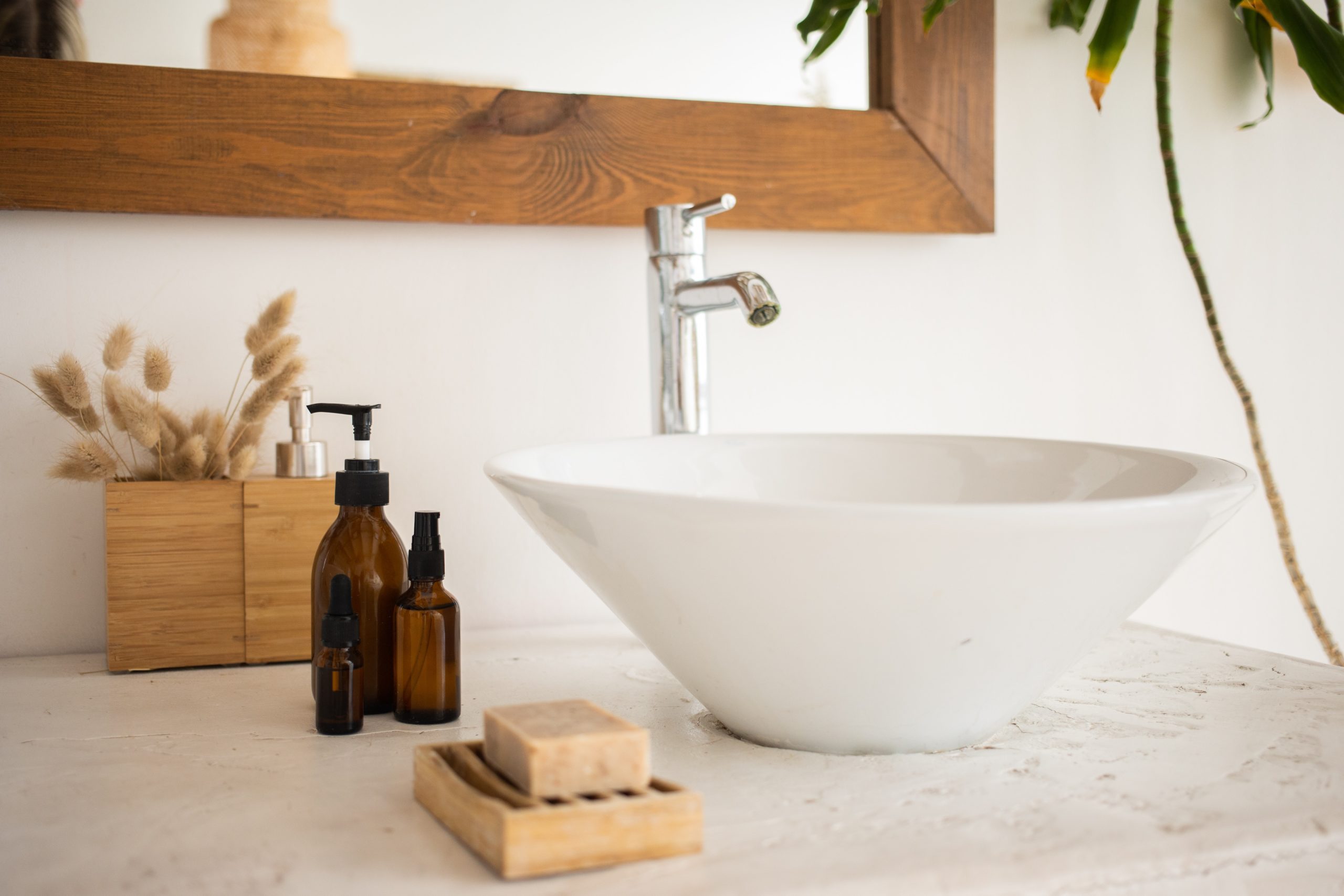 Lavabos de recipientes de baño renovados. Magnus Reformas Barcelona